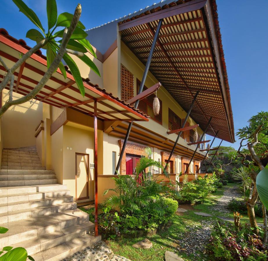 Mahe Garden Inn&Villas Kuta Lombok Exterior foto