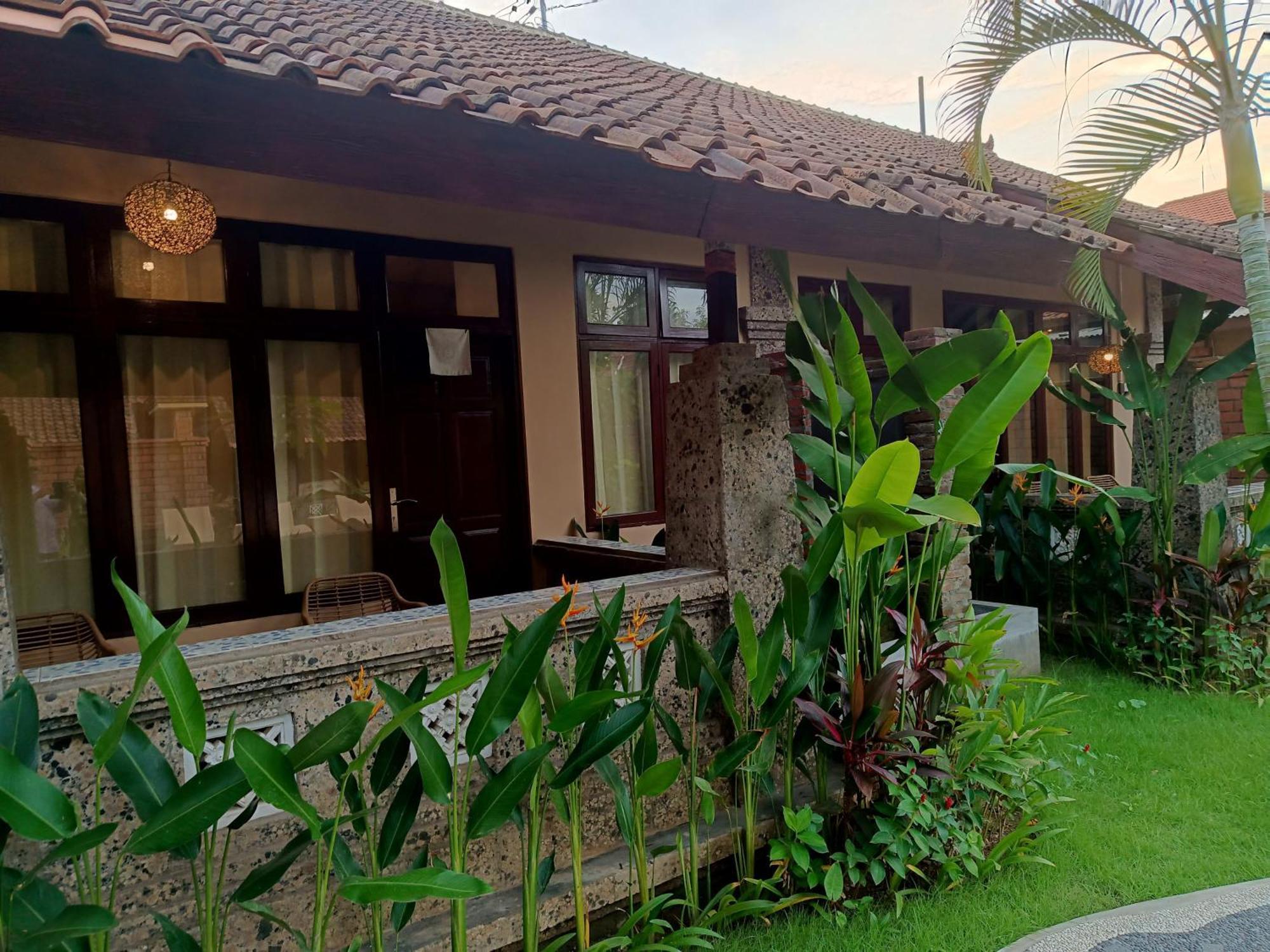 Mahe Garden Inn&Villas Kuta Lombok Zimmer foto